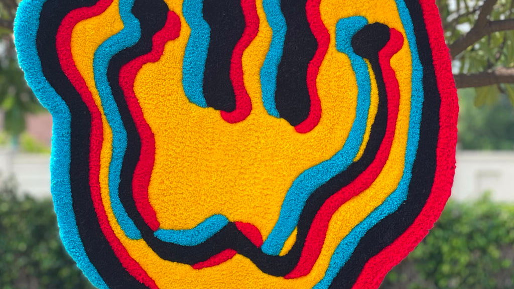 TRIPPY SMILEY CUSTOM TUFTED RUG